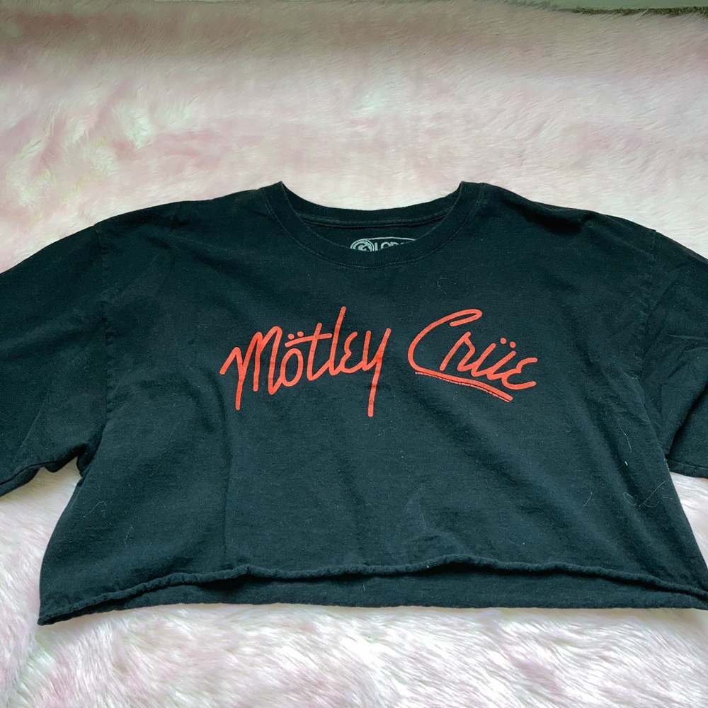 EUC Motley Crue crop top